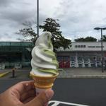 根本園さしま茶ソフトクリーム ミックス(谷田部東パーキングエリア(上り線)スナックコーナー )