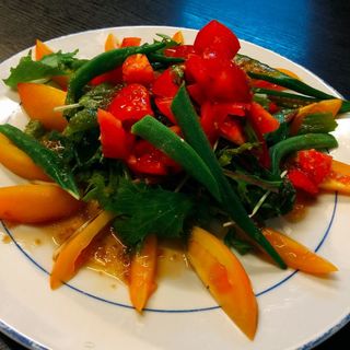 旬の野菜サラダ(煮込み屋 じもん )