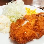 ロースかつ定食(七平 （シチベイ）)