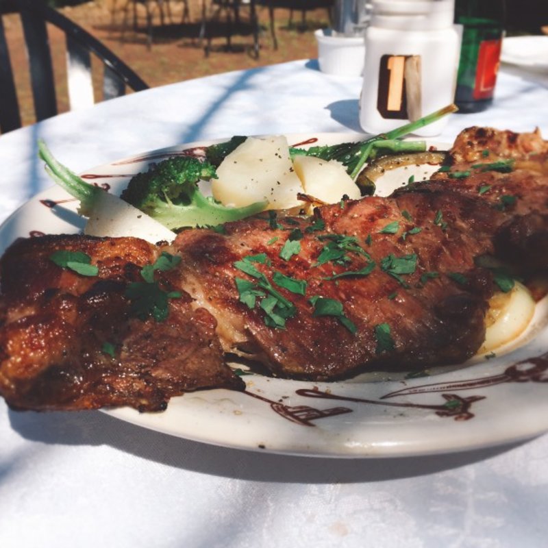 ビーフステーキ・クラシック(カフェブロッサム )