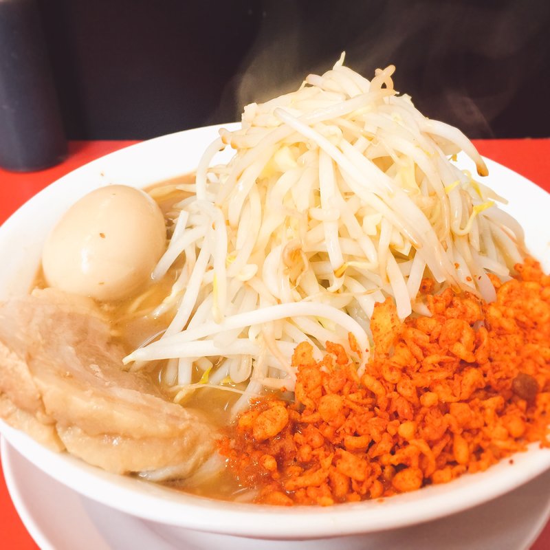 味玉ラーメン(鷹の目 獨協大学前本店)