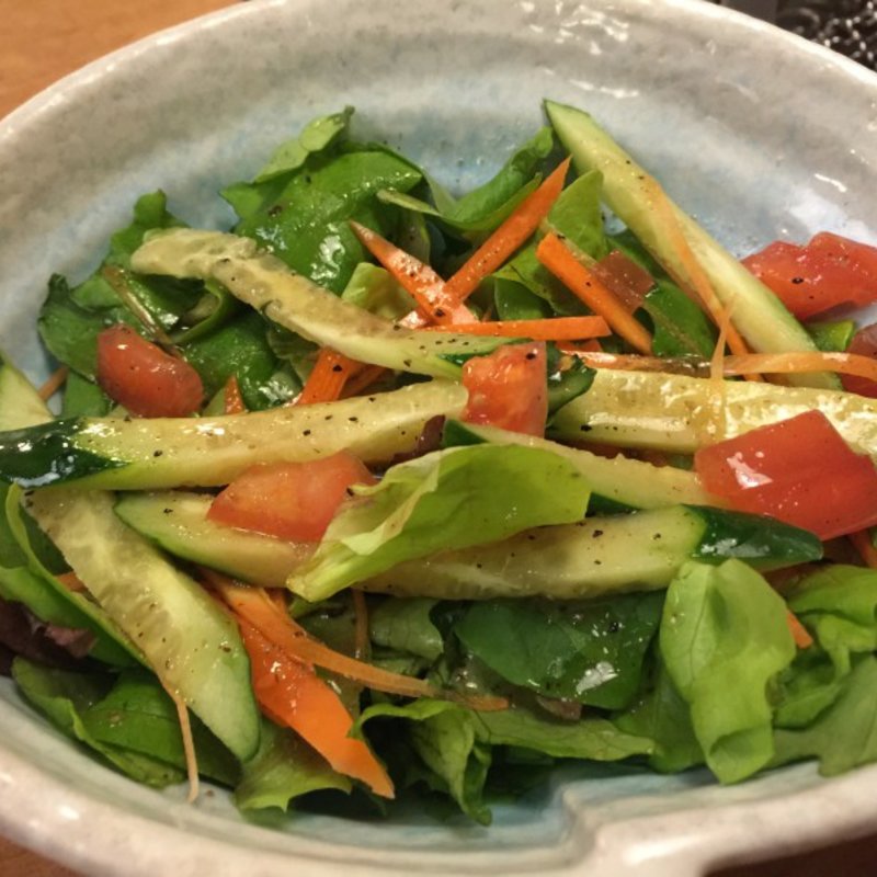 サラダ(じもんじゅ )