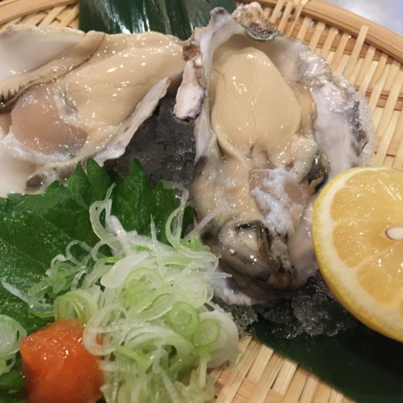生牡蠣(旨み処 本丸)