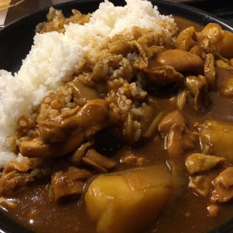 こだわりチキンカレー(元祖やきとり串八珍 大手町ビル店)