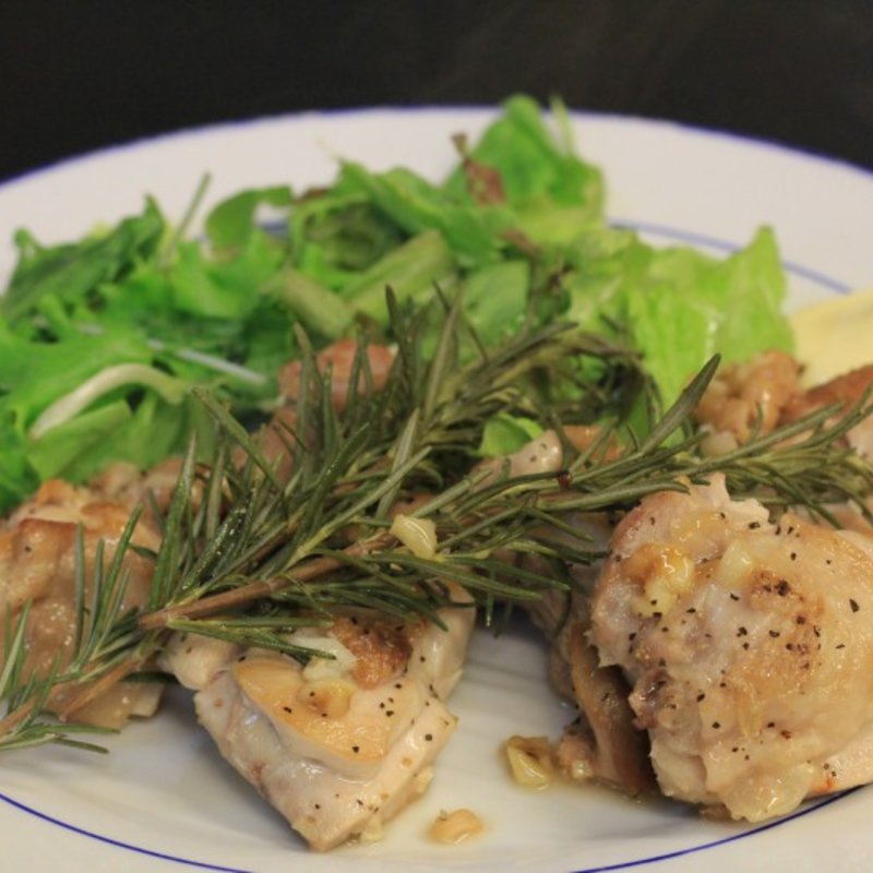 ハーブチキン(煮込み屋 じもん )