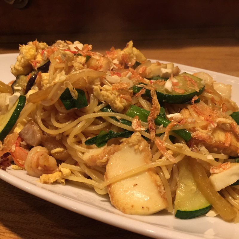 アジアン仕立ての焼きパスタ(トリップ)