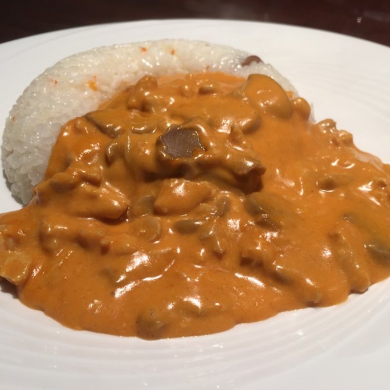 細切りチキンのストロガノフ(マリンカヤ)