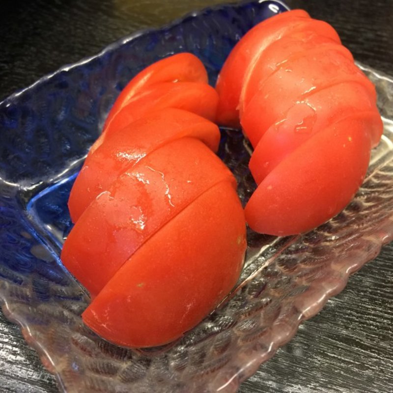 冷やしトマト(煮込み屋 じもん )