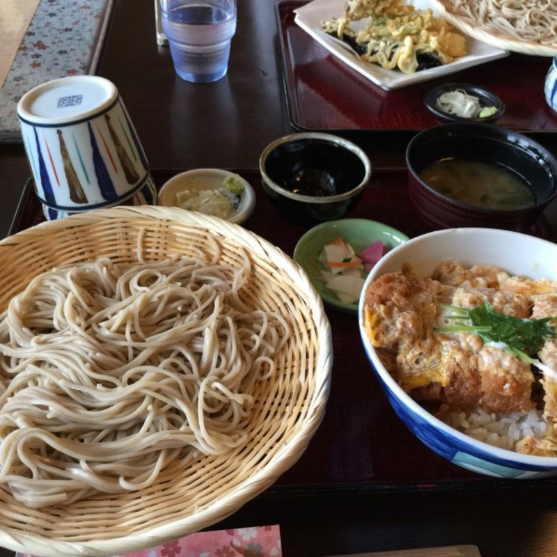 かつ丼セット(手打ちそば麦塚やまびこ)