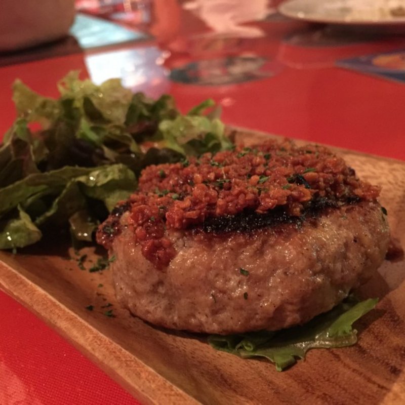 ふわふわガーリックハンバーグ(バー ナホー （BAR NAHOH）)