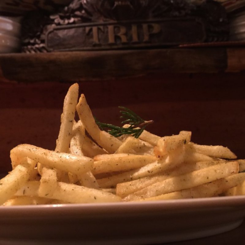 ローズマリーのフライドポテト(トリップ)