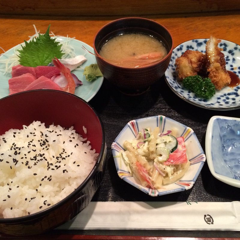 刺身とイカフライ定食(エンドル)