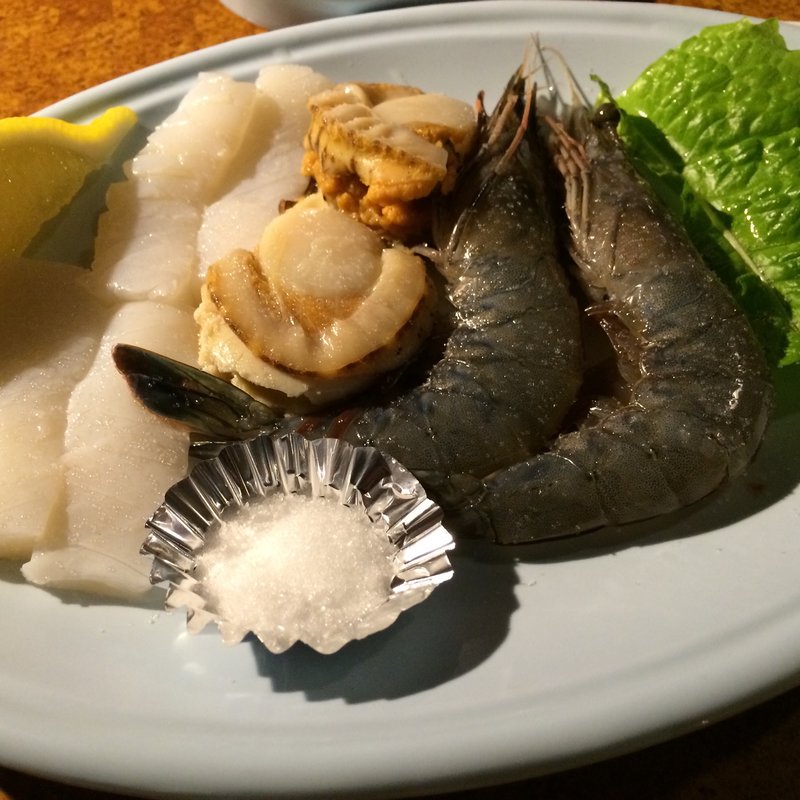 海鮮盛り（有頭えび2ホタテ2イカ半人前）(炭火焼肉 七輪 茨木店)