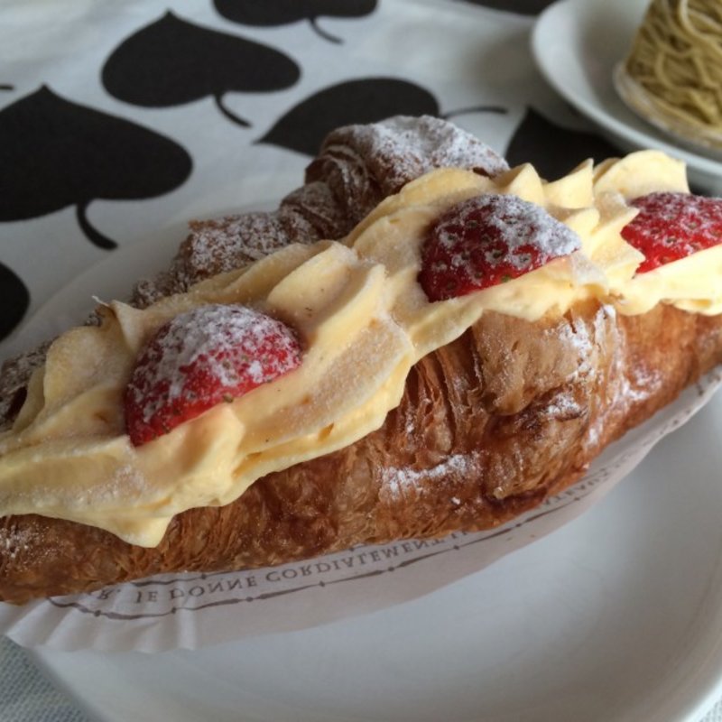 クロワッサンクリーム(ドルチェメンテ)