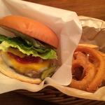 チーズバーガーセット(ワンズドライブ 新丸の内ビル店)