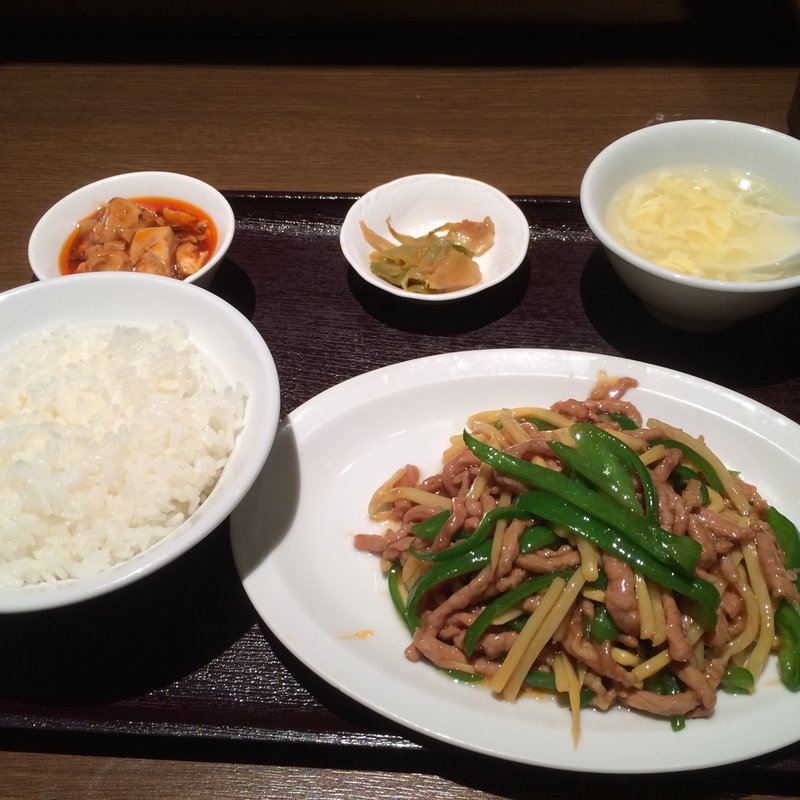 青椒肉絲定食(上海料理 佳樹園)