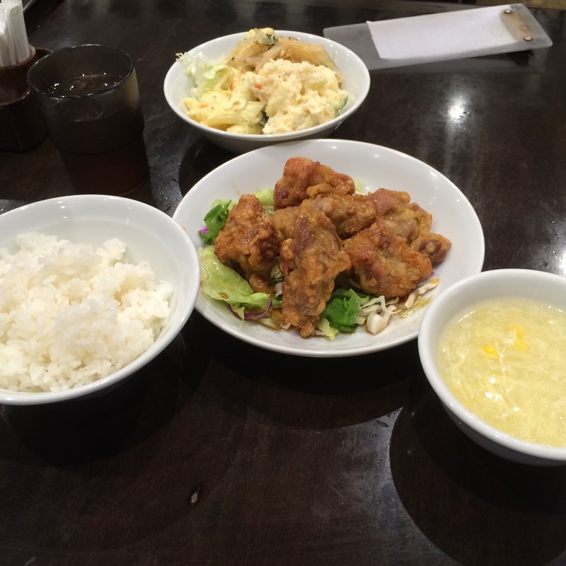 油淋鶏定食(中華菜館 水蓮月 新丸ビル店 （チュウカサイカン　ロータスムーン）)