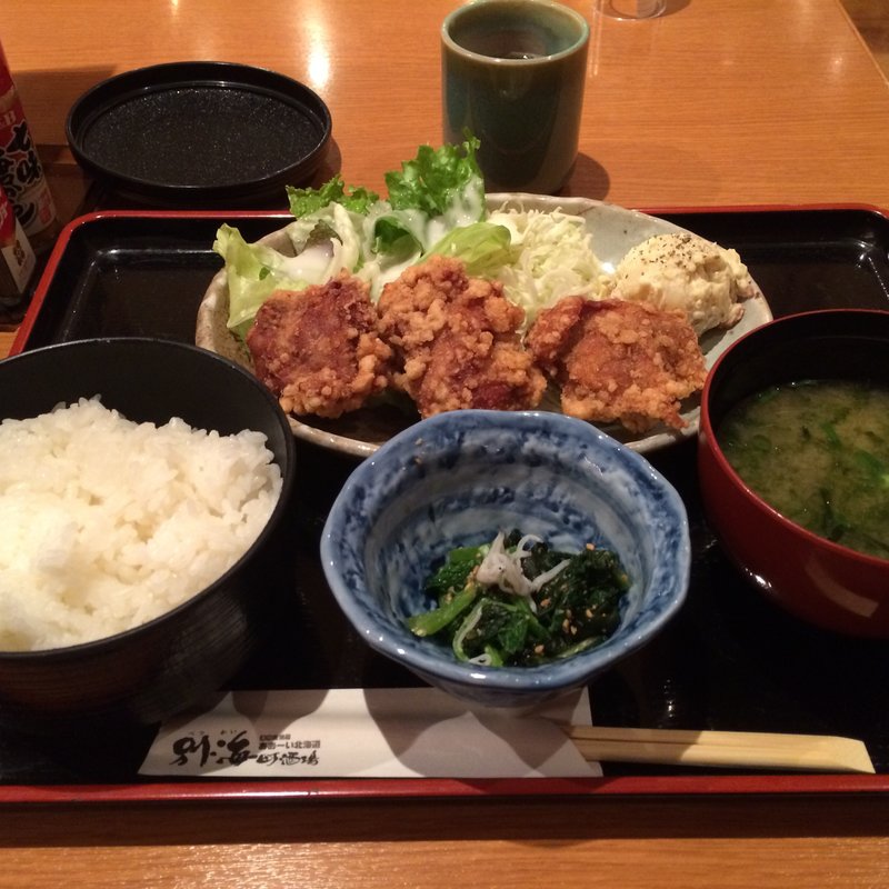 ザンギ定食(海鮮居酒屋おおーい北海道 別海町酒場)