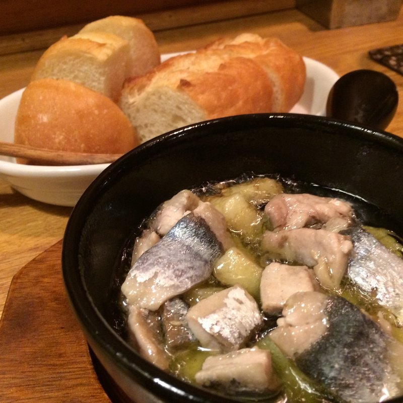 サンマと茄子のアヒージョ(トリップ)