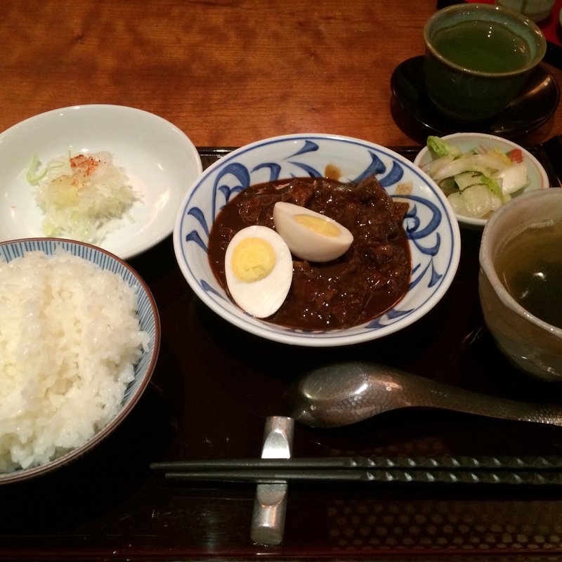 牛筋味噌煮込み定食(羅かん 東京駅黒塀横丁店)