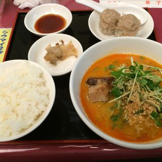ハーフ担々麺セット(小洞天 大手センタービル店)