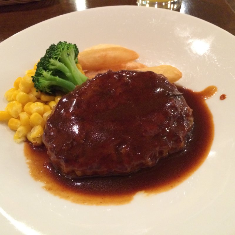 ハンバーグランチ(フィンマクールズ 丸の内店)