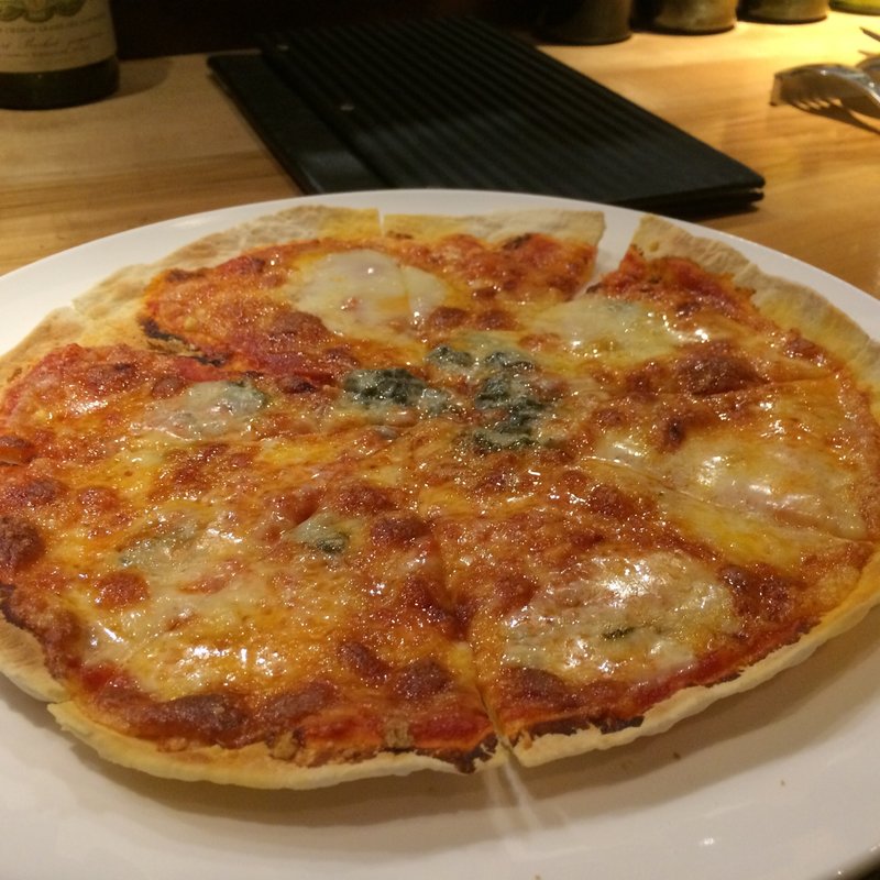 クワトロチーズのピッツァ(MARC(マール))