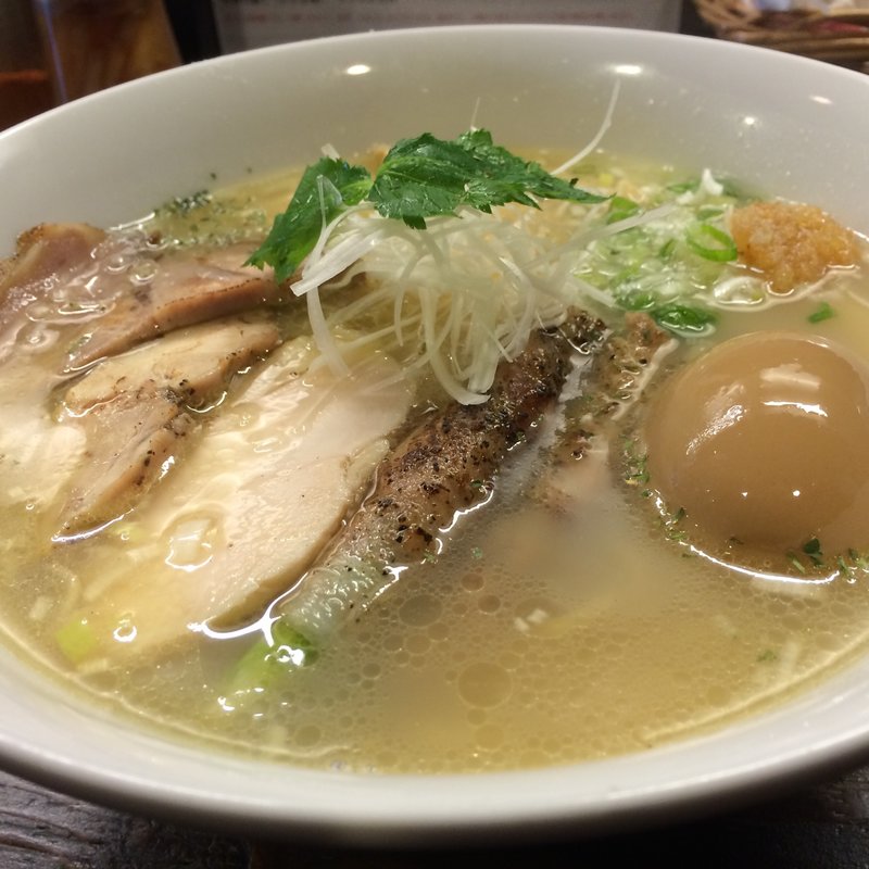 中華そば 味玉トッピング(自家製麺中華そば こむぎ)