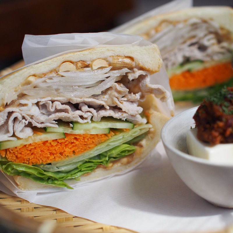 ピーナッツと豚しゃぶのサンドイッチ(三六◯(サンロクマル))