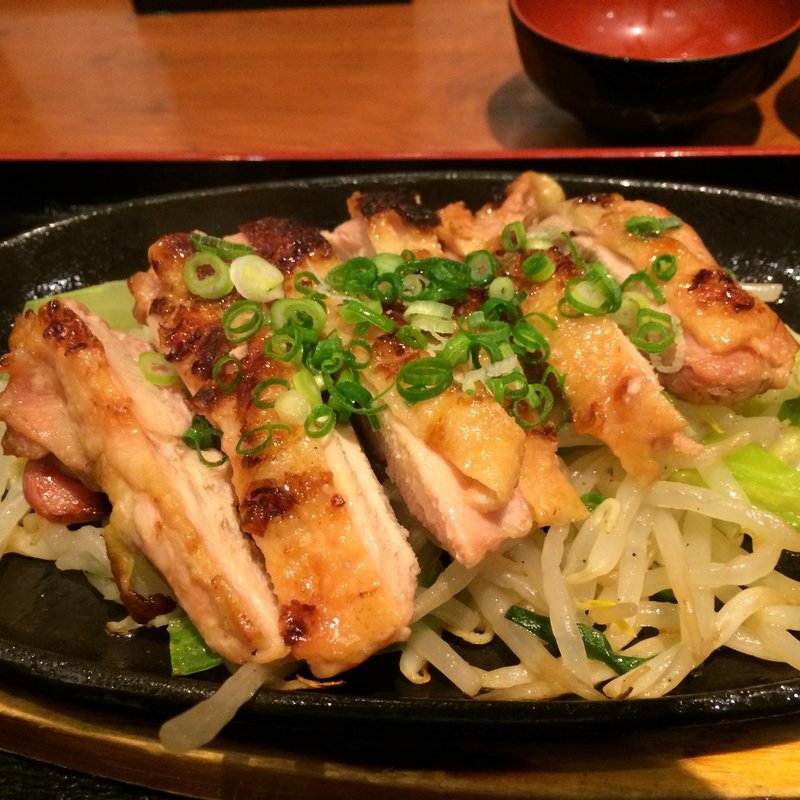 鶏もも肉の酒粕焼き(虎連坊 大手町店 （とられんぼう）)