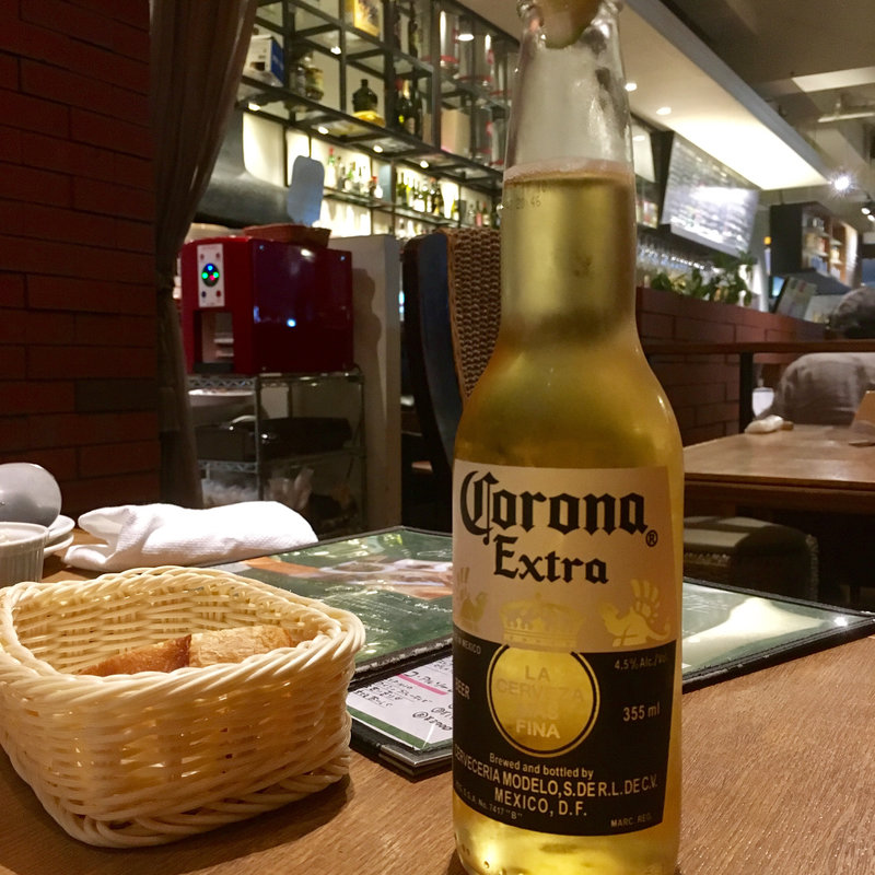 Corona Extra(オステリア·ド·イタリア·オリーブ (Osteria d'Italia OLIVE))