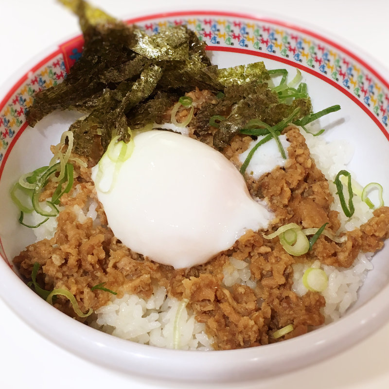 チャーシューそぼろ丼(どうとんぼり神座 道頓堀店)