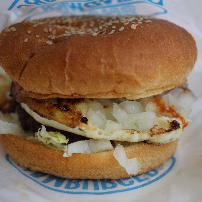 ベーコンエッグバーガー(うずや )