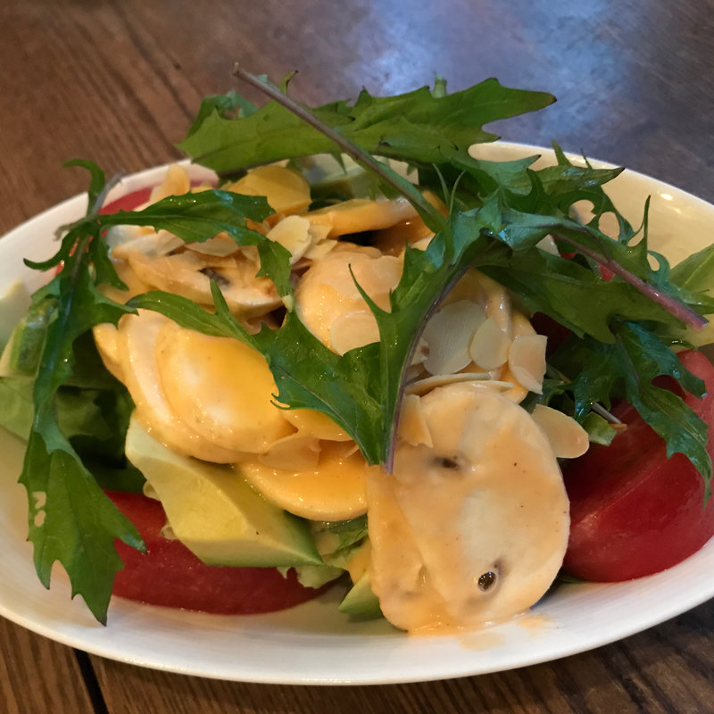 マッシュルームのサラダ(東京ロビン )