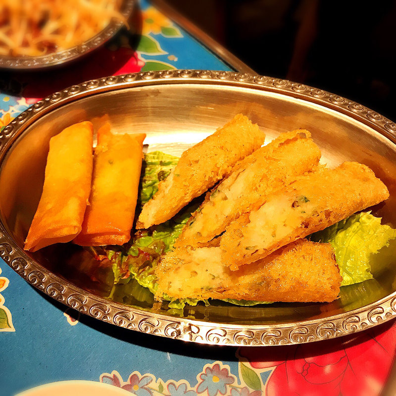えび春巻き(原宿餃子樓～ハノイの風～)