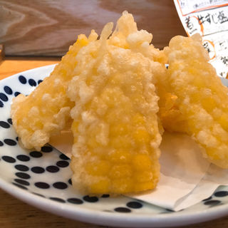 トウモロコシの天ぷら(焼鳥いなせや)