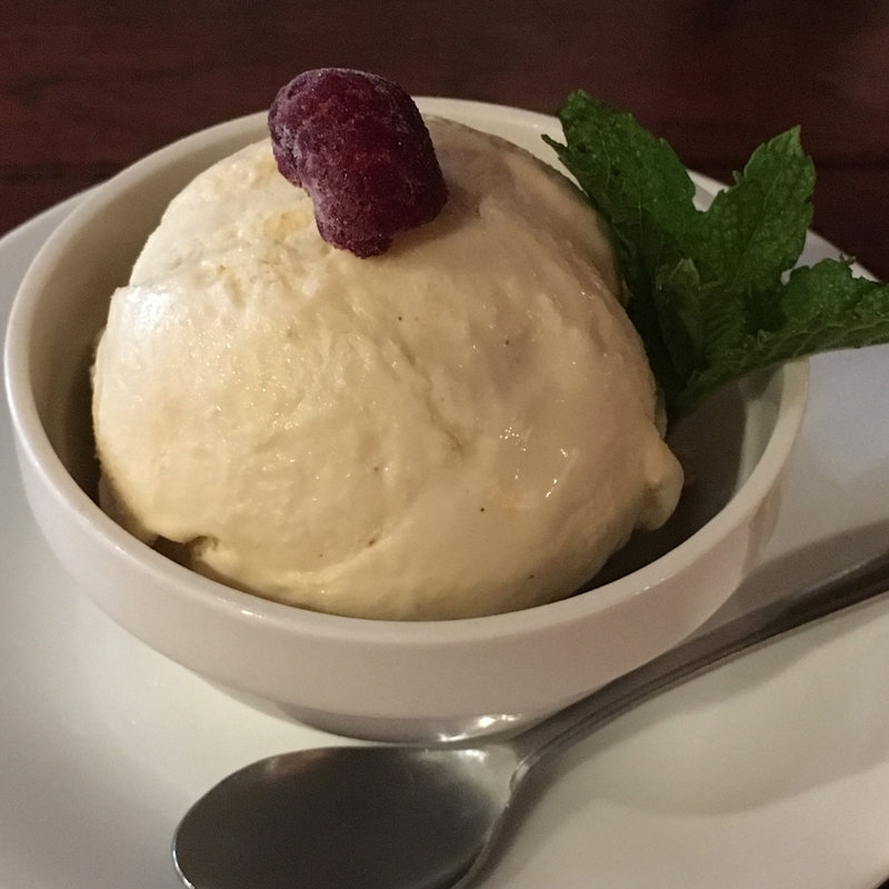 自家製 ココナッツアイス(ベトナムビストロ asiatico（アジアティコ）)