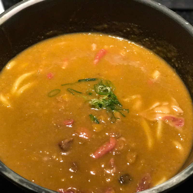 しゃぶ肉カレーのおうどん(麺匠の心つくし つるとんたん 新宿店)
