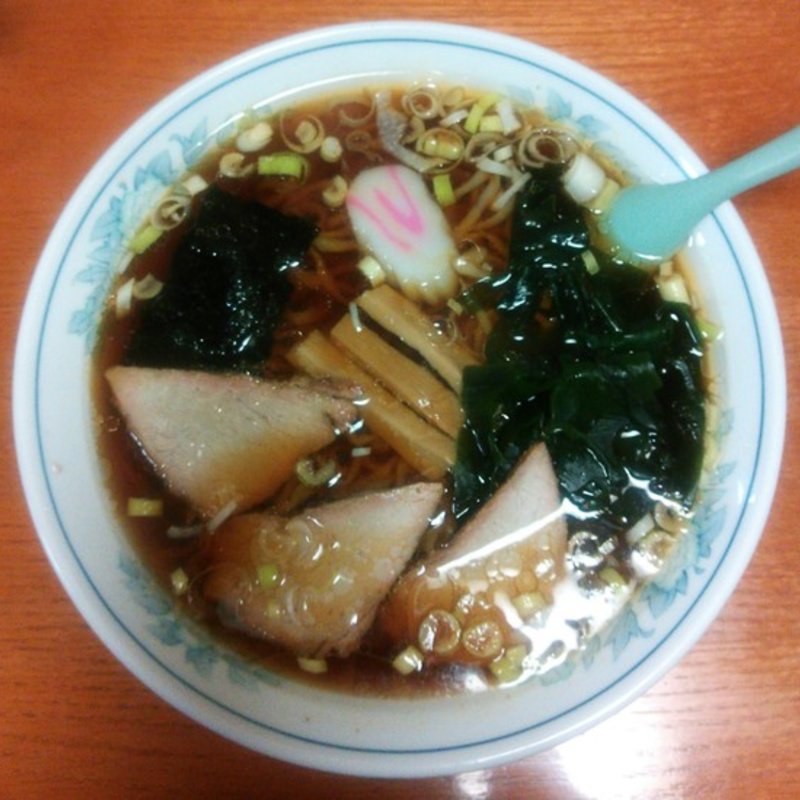 らーめん（大）(鈴木食堂 （すずきしょくどう）)