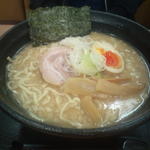 豚骨醤油ラーメン(瀧乃家     )