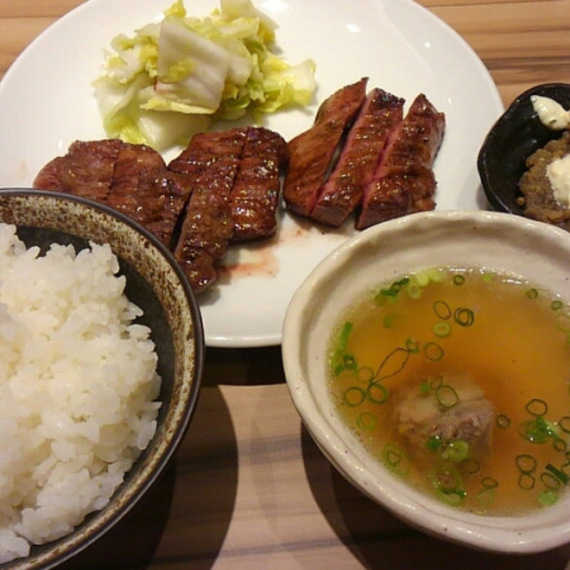 牛タン定食(たんか 本店)