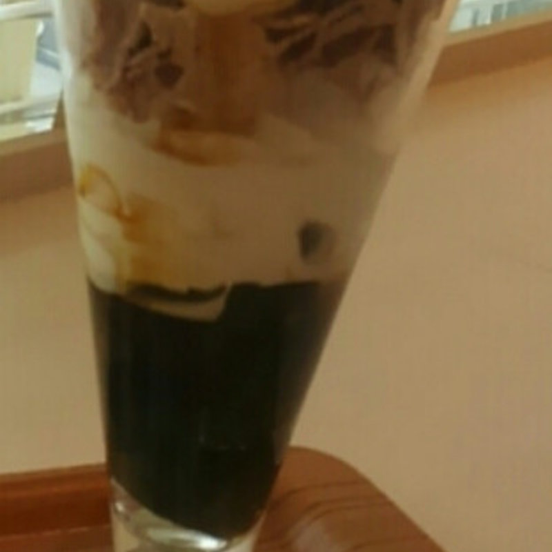 ほうじ茶白玉パフェ(nana's green tea 天神ソラリア店)