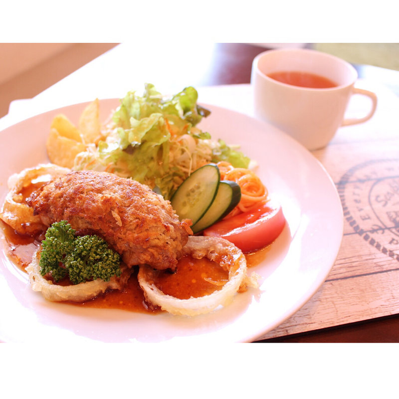 ポテトとチーズの豚肉ロール(洋食Bambi)