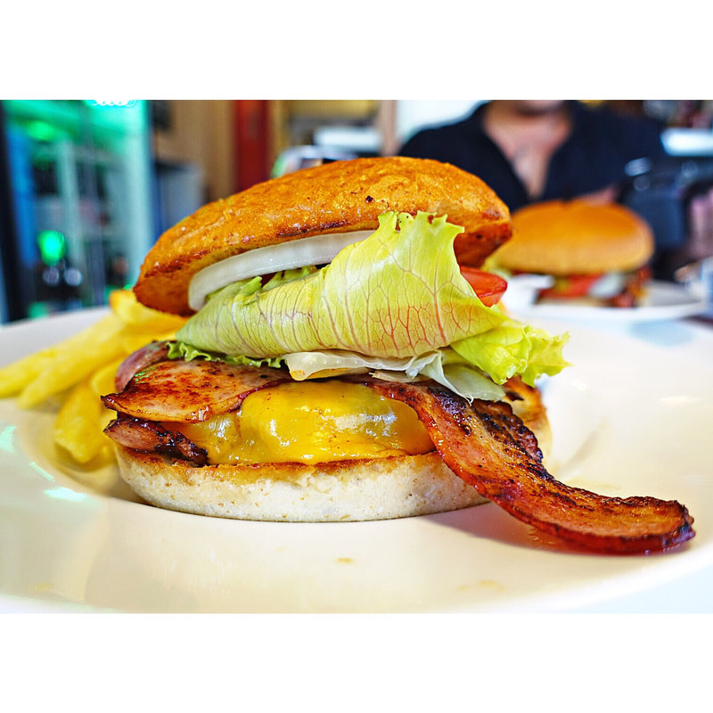  ベーコンチーズバーガー(Hedge8)