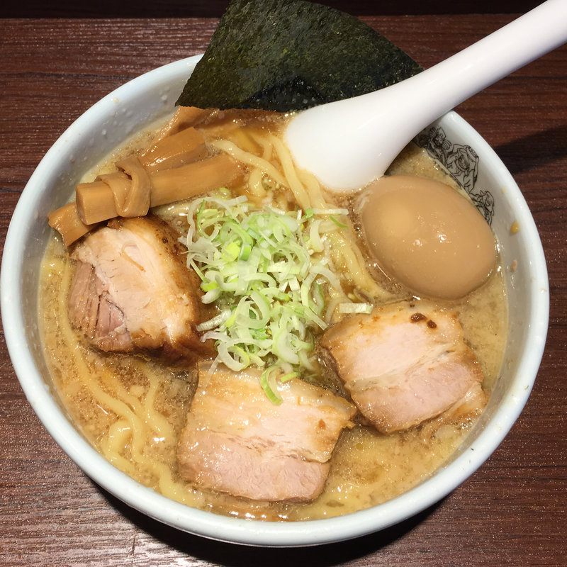 ラーメン＋煮卵＋チャーシュー(二九八家 いわせ)