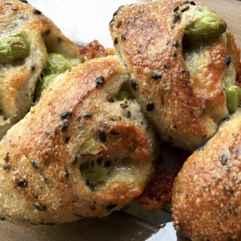 枝豆セサミのエピ(ベーカリー プロテア)