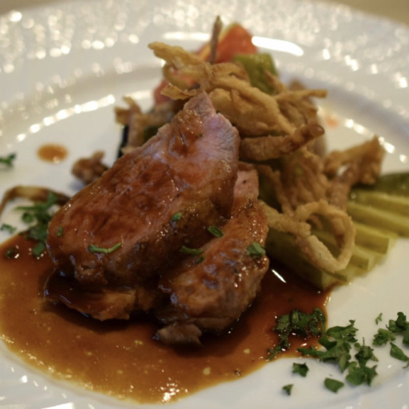 ツヴィーヴェル・ロスト・ブラーテン(cucina tirolese 三輪亭 per famiglie)