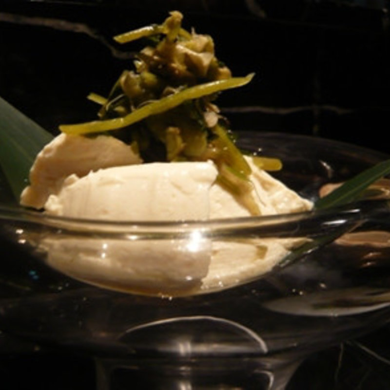 ワサビの冷ややっこ(やさい家めい 表参道ヒルズ本家 )