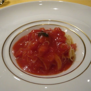 トマトの冷製パスタ(オステリア)