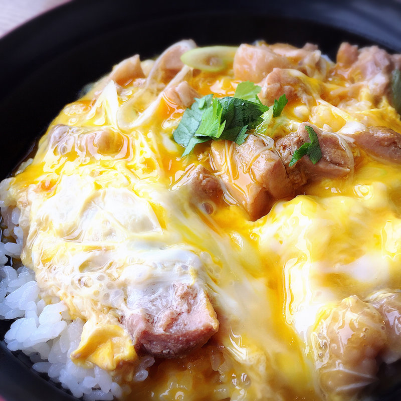 伊勢赤どりのふわとろ親子丼(茶寮伊勢 藤次郎)